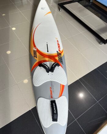 Tabla de windsurf segunda mano fanatic rip 84lit